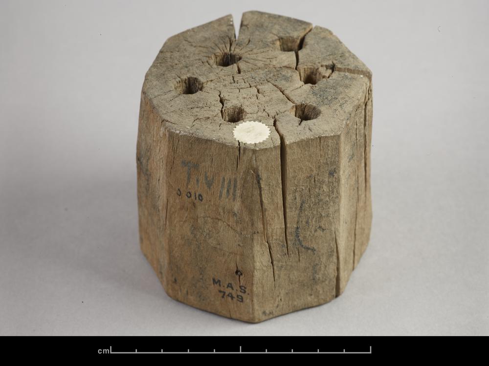 图片[1]-block; incense-holder(?) BM-MAS.749-China Archive