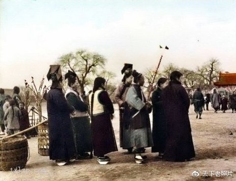 图片[3]-Old photos take you back a hundred years to see how people in the late Qing Dynasty spent the Spring Festival-China Archive