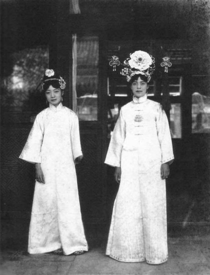 图片[8]-Old photos of Empress Wanrong and Concubine Wen Xiu of Puyi-China Archive