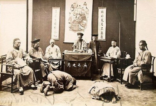 图片[1]-Old photos of prisoners and real bloody beheading in the Qing Dynasty-China Archive