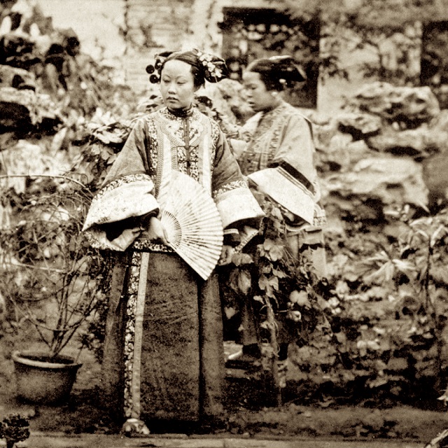 图片[4]-Old photos of purdah women in the late Qing Dynasty-China Archive