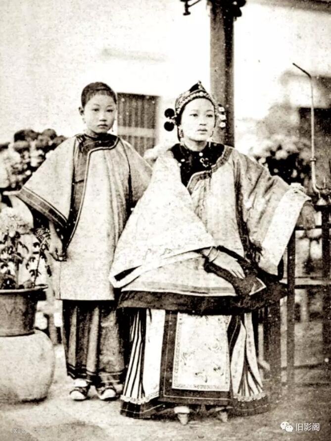 图片[5]-Old photos | Real photos of official women in the late Qing Dynasty-China Archive