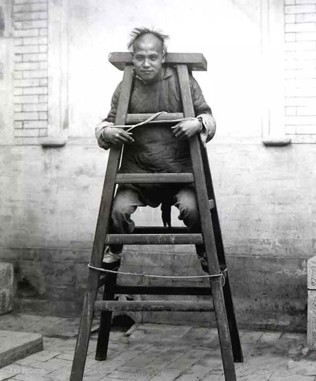 图片[9]-Old photos of prisoners in the late Qing Dynasty. The violent punishment is shocking-China Archive