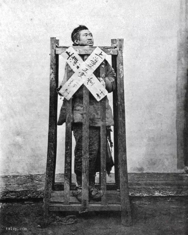 图片[10]-Old photos of prisoners in the late Qing Dynasty. The violent punishment is shocking-China Archive