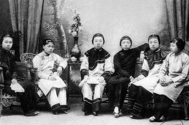 图片[9]-Old photos of brothel women in the late Qing Dynasty-China Archive