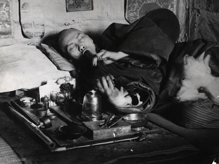 图片[7]-True old photos of Chinese people smoking opium in the late Qing Dynasty-China Archive