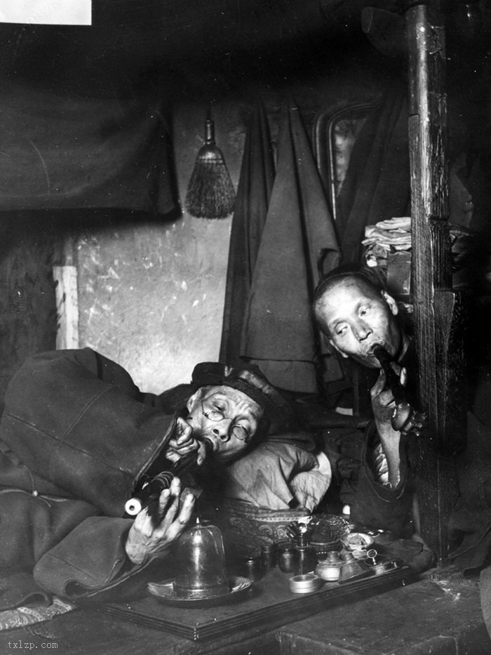 图片[12]-True old photos of Chinese people smoking opium in the late Qing Dynasty-China Archive