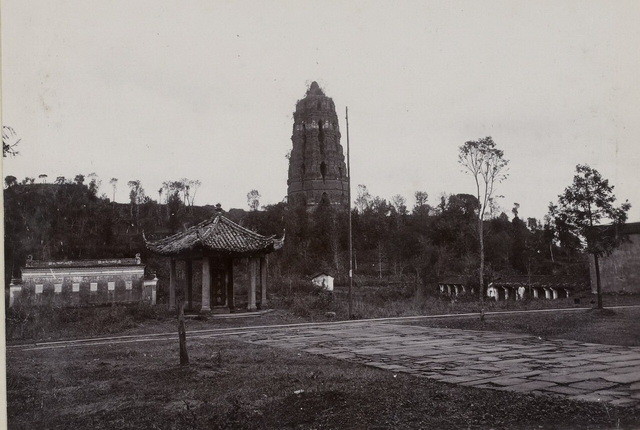 Old photos of Leifeng Pagoda in the late Qing Dynasty and the early Republic of China-China Archive