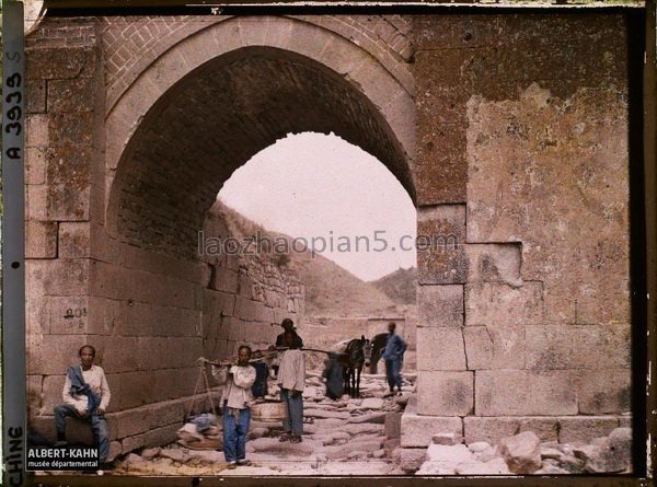 图片[11]-Photographed by Kahn in 1913, an old color photo of the Great Wall in Badaling, Beijing-China Archive