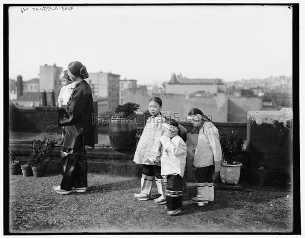 图片[13]-A Collection of Real Images of Chinese Women in the Late Qing Dynasty-China Archive