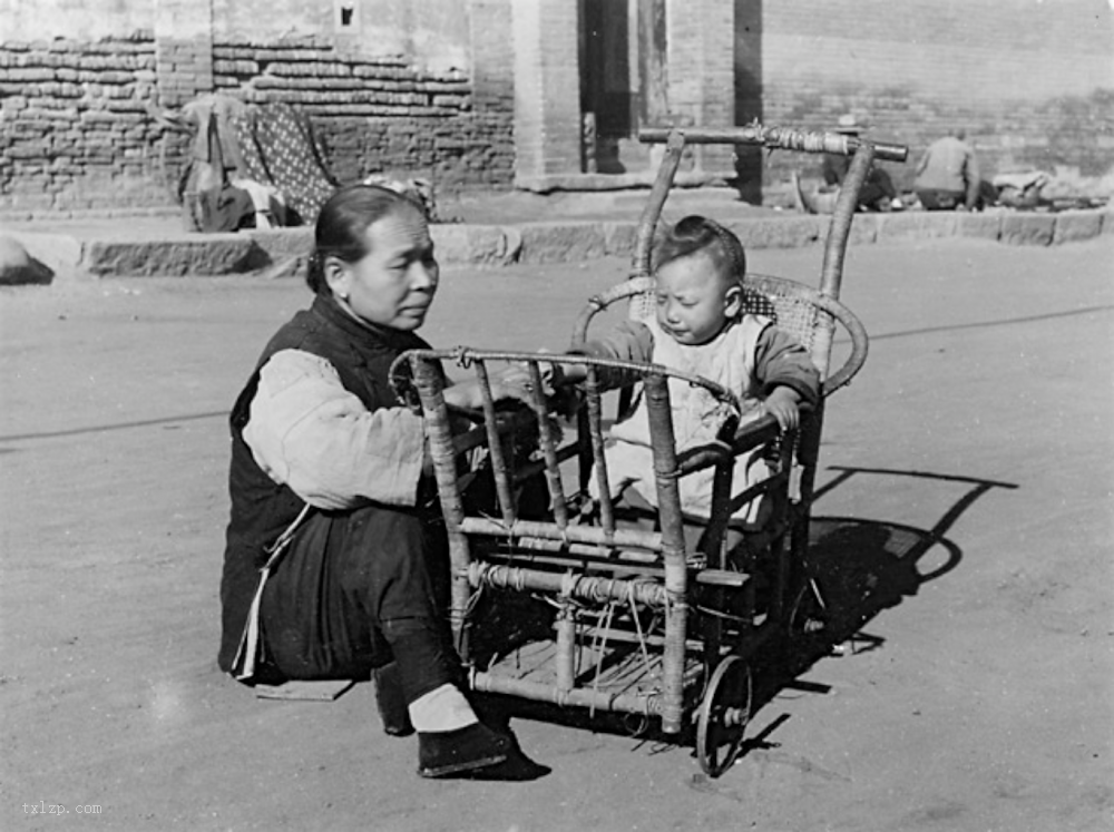 图片[2]-Old photos of hutong life in Beijing in 1940s-China Archive