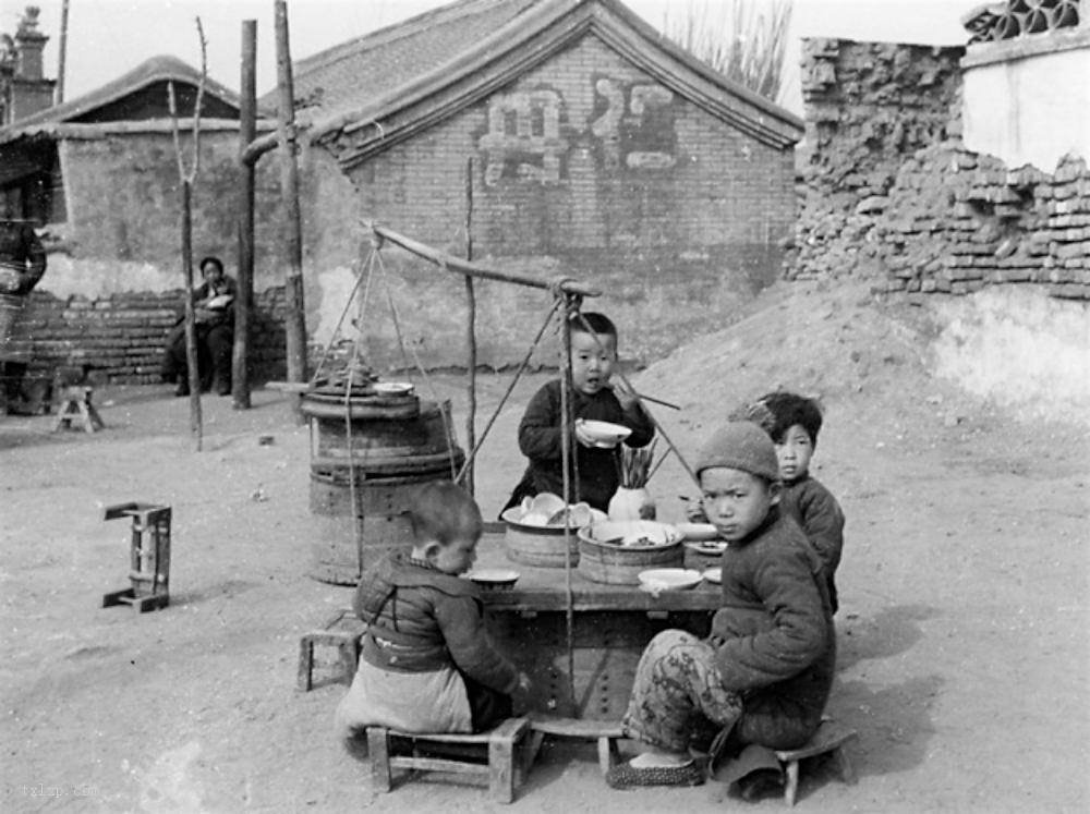 图片[1]-Old photos of hutong life in Beijing in 1940s-China Archive