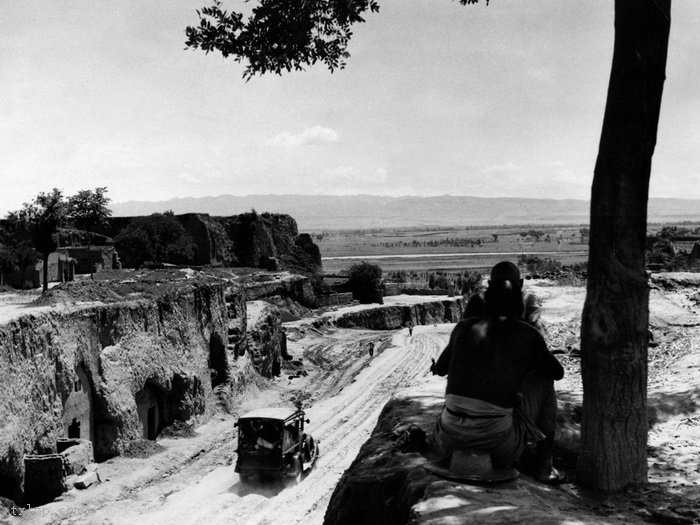 图片[1]-Old photos of barren and desolate loess high slope in 1937-China Archive