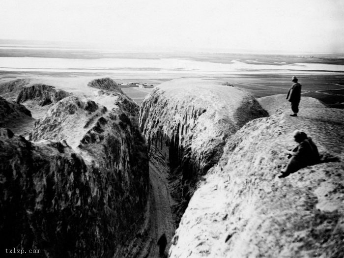 图片[2]-Old photos of barren and desolate loess high slope in 1937-China Archive