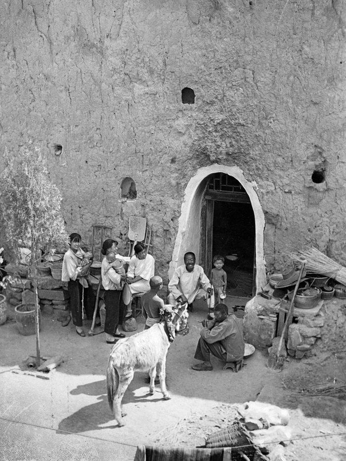 图片[13]-Old photos of barren and desolate loess high slope in 1937-China Archive