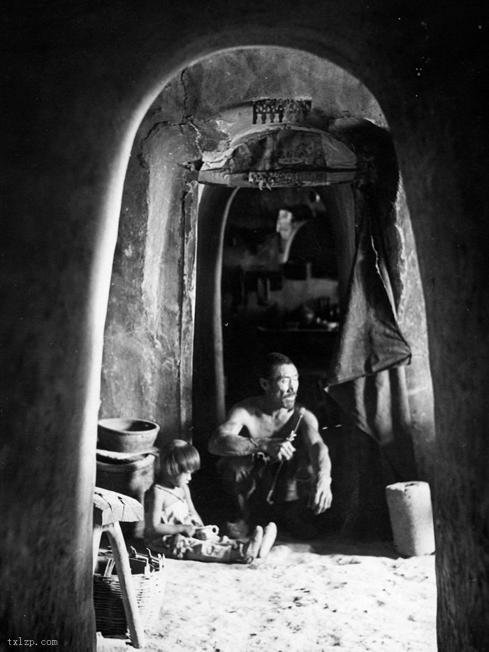 图片[12]-Old photos of barren and desolate loess high slope in 1937-China Archive