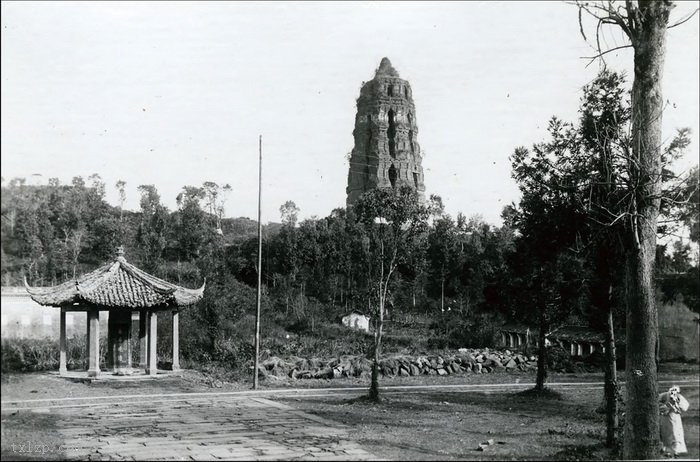 图片[1]-An old photo of Leifeng Pagoda in Hangzhou, Zhejiang, 1914-China Archive