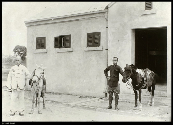 图片[1]-In 1913, the old picture of the groom of Nanning Customs in Guangxi was taken by He Zhilan-China Archive