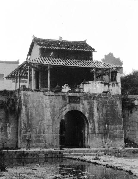 图片[8]-In 1933, the scenery and portrait of the ancient city of Phoenix in Hunan-China Archive