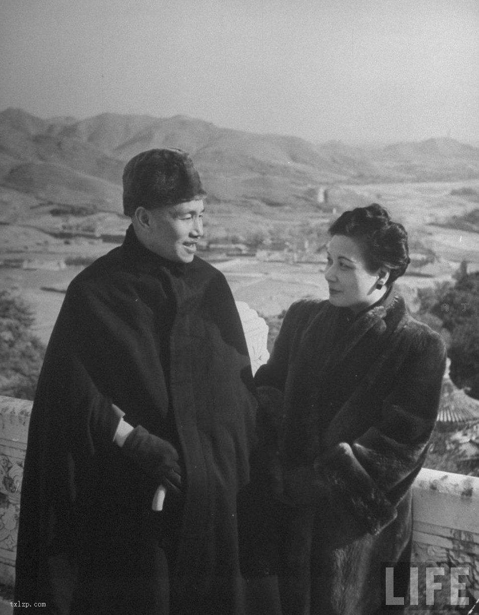 图片[16]-Group photos of Chiang Kai shek and Song Meiling’s visit to Peiping in December 1945-China Archive