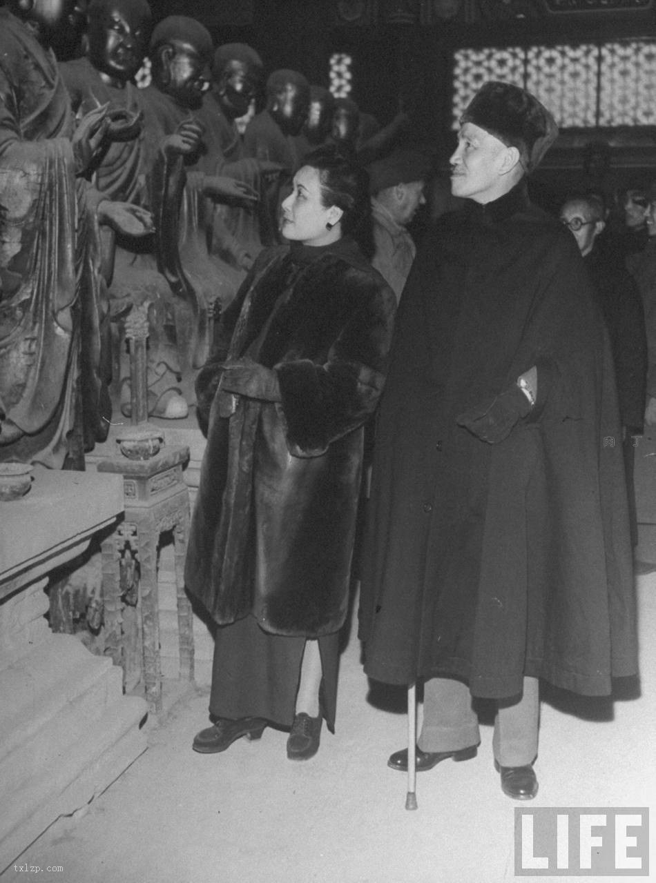 图片[19]-Group photos of Chiang Kai shek and Song Meiling’s visit to Peiping in December 1945-China Archive