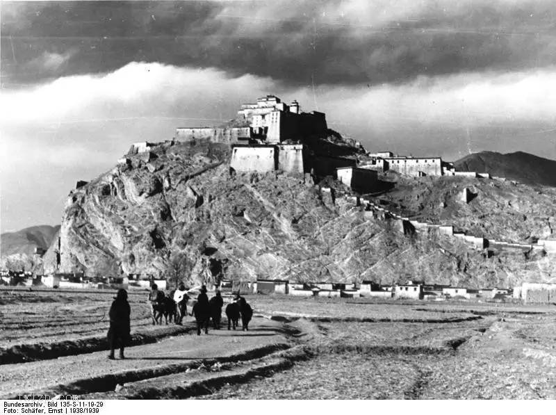 图片[25]-Old photo | 1938 German SS troops in Gyantse, Tibet-China Archive