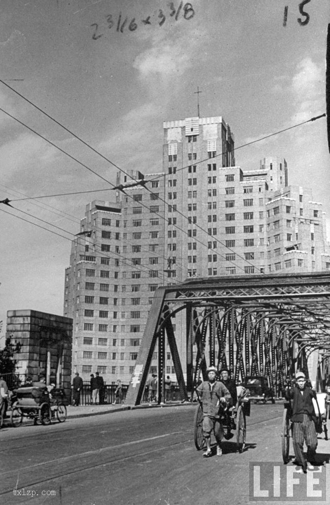 图片[8]-Photos of Shanghai Celebrating the Victory of the Anti Japanese War in December 1945-China Archive