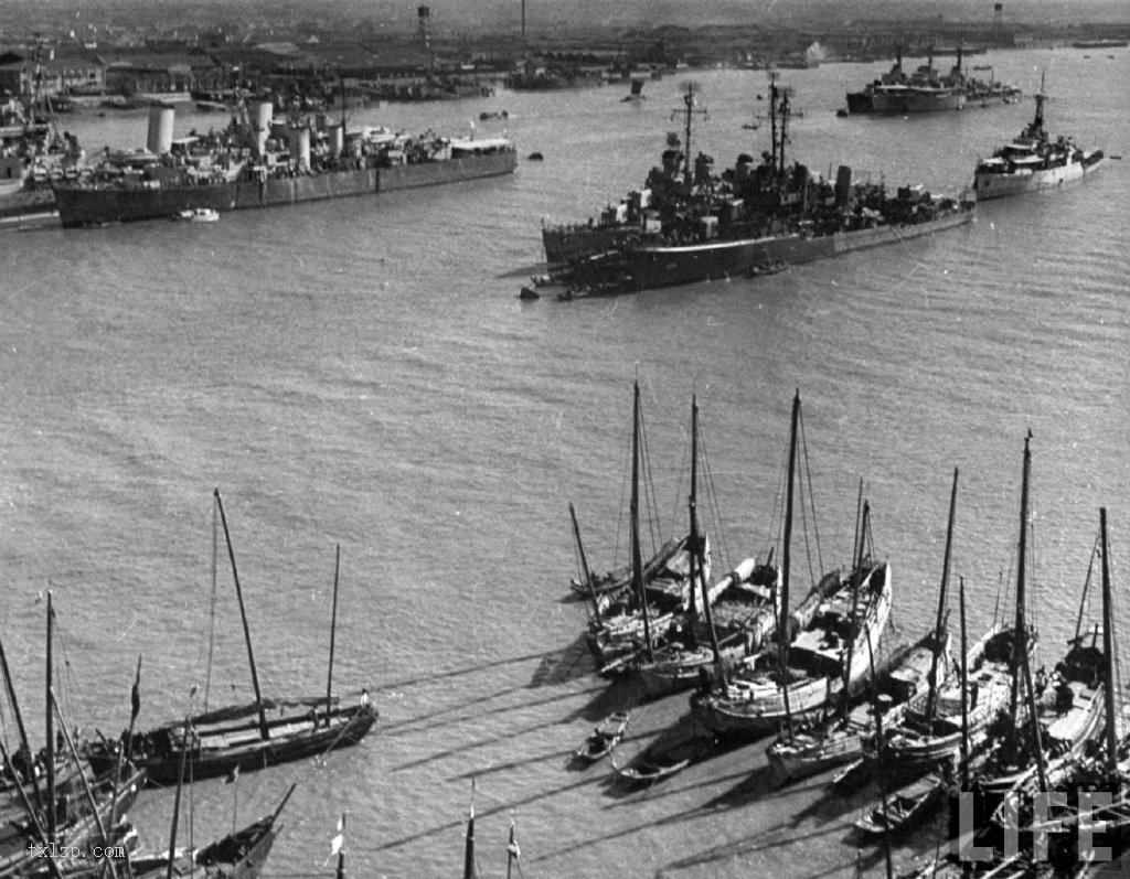 图片[2]-Photos of Shanghai Celebrating the Victory of the Anti Japanese War in December 1945-China Archive