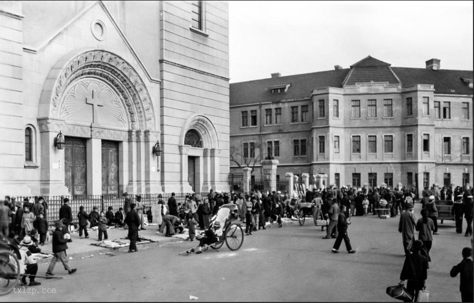 图片[1]-Old Photos of Qingdao Street Scenes in 1946 (Part 2)-China Archive