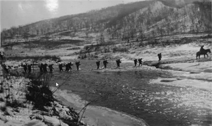 图片[2]-The Japanese aggressors who are besieging and suppressing the Northeast Anti Japanese Army soldiers took photos-China Archive