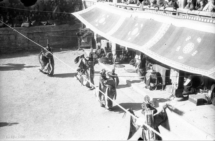图片[2]-Picture of Lama’s Sacrificial Ceremony in Labrang Temple, Xiahe, Gansu in 1932-China Archive