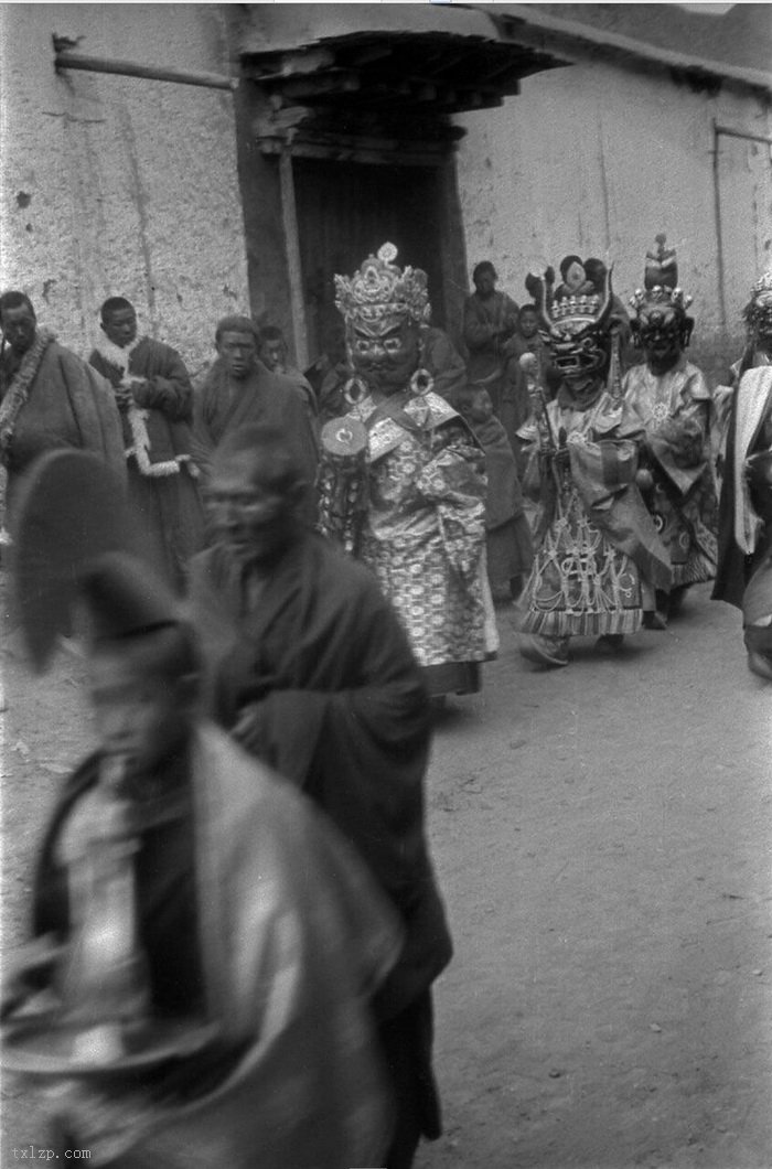 图片[4]-Picture of Lama’s Sacrificial Ceremony in Labrang Temple, Xiahe, Gansu in 1932-China Archive