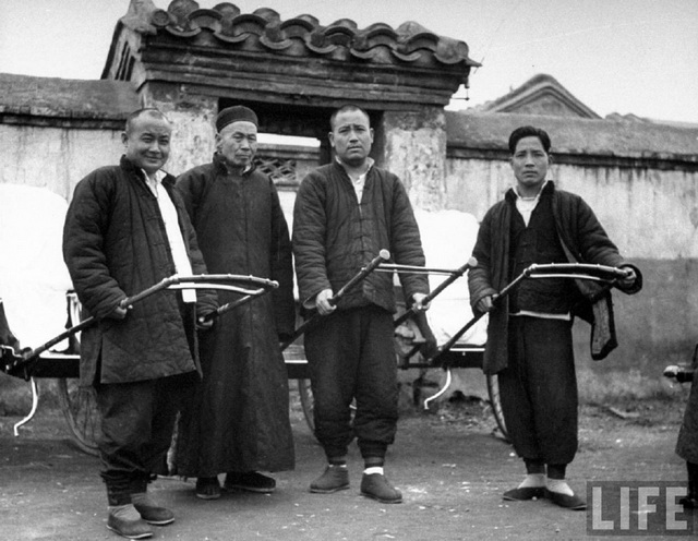 图片[2]-The video of Beijing rickshaw pullers taken in May 1946-China Archive