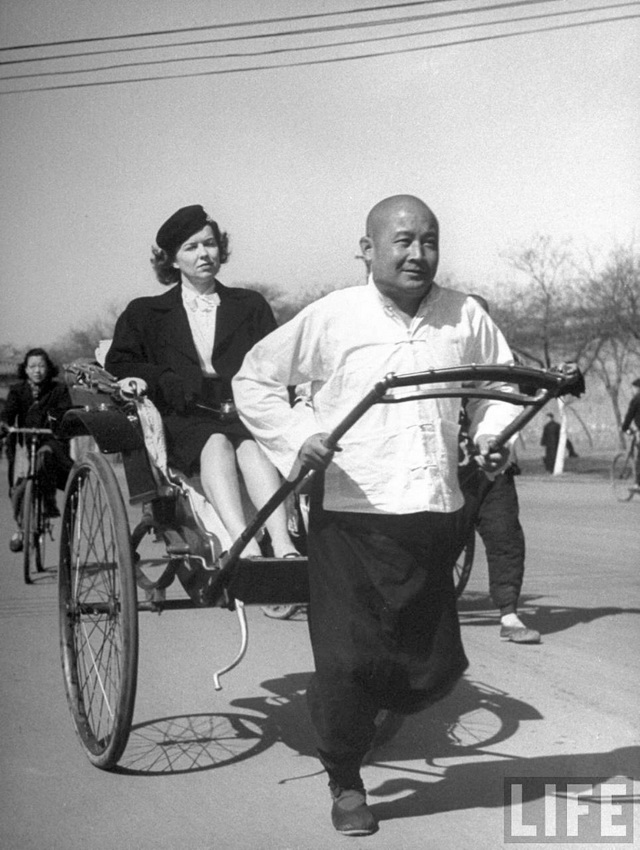 图片[14]-The video of Beijing rickshaw pullers taken in May 1946-China Archive