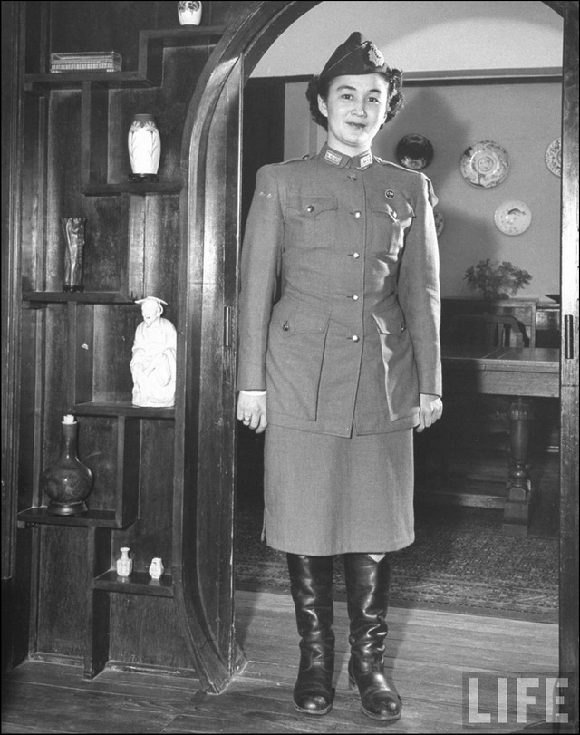 图片[6]-In 1940, Ariani Li Yingzi, the only female colonel in the national army, took a salutary photo-China Archive
