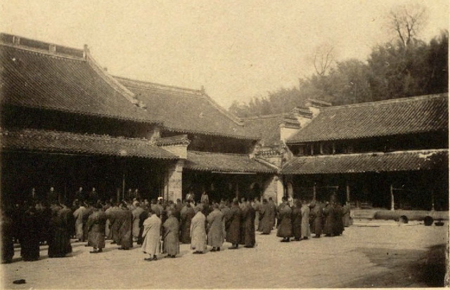 图片[2]-The old photo of Jurong, Jiangsu in 1906 The beautiful scenery of Maoshan Temple buildings a hundred years ago-China Archive