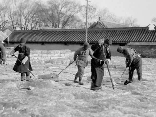 图片[4]-Old photos of the ice fetching man working site in Beijing in 1924-China Archive