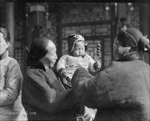 图片[10]-Old photos of Baoding, Hebei, 1919 Images of Baoding people praying for blessings and burning incense a hundred years ago-China Archive