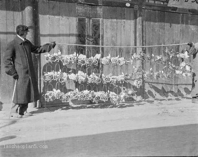 图片[2]-Old photos of Baoding, Hebei, 1919 Images of Baoding people praying for blessings and burning incense a hundred years ago-China Archive