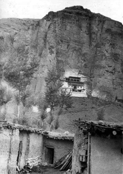 图片[1]-The old photo of Xining, Qinghai in 1933. The urban style and people’s life in northwest China 80 years ago-China Archive