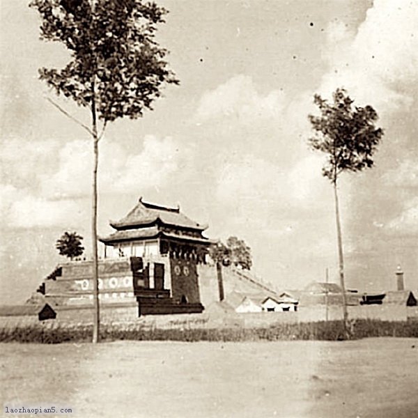 图片[12]-1939 Old photos of Drum Tower, Dragon Pavilion, Xiangguo Temple and Sihou Street in Kaifeng, Henan-China Archive