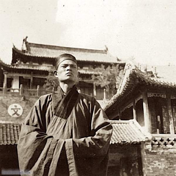 图片[13]-1939 Old photos of Drum Tower, Dragon Pavilion, Xiangguo Temple and Sihou Street in Kaifeng, Henan-China Archive