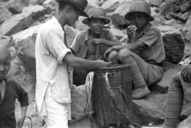 图片[11]-Old photos taken during the field training of new soldiers of the national army in Hubei in 1942-China Archive