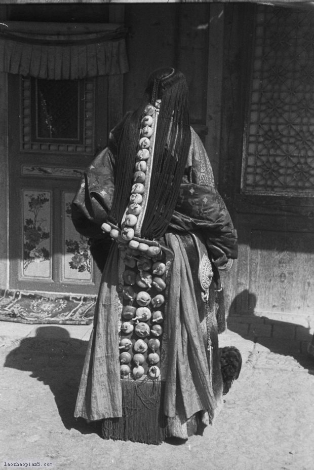 图片[2]-Recorded image of a Tibetan Mongolian intermarriage ceremony in Xiahe, Gansu in March 1943-China Archive