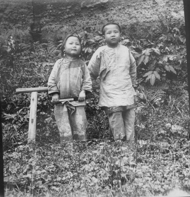 图片[6]-Old photos of Fuzhou in 1900 Group photos of Manchu officials and children in Fuzhou-China Archive