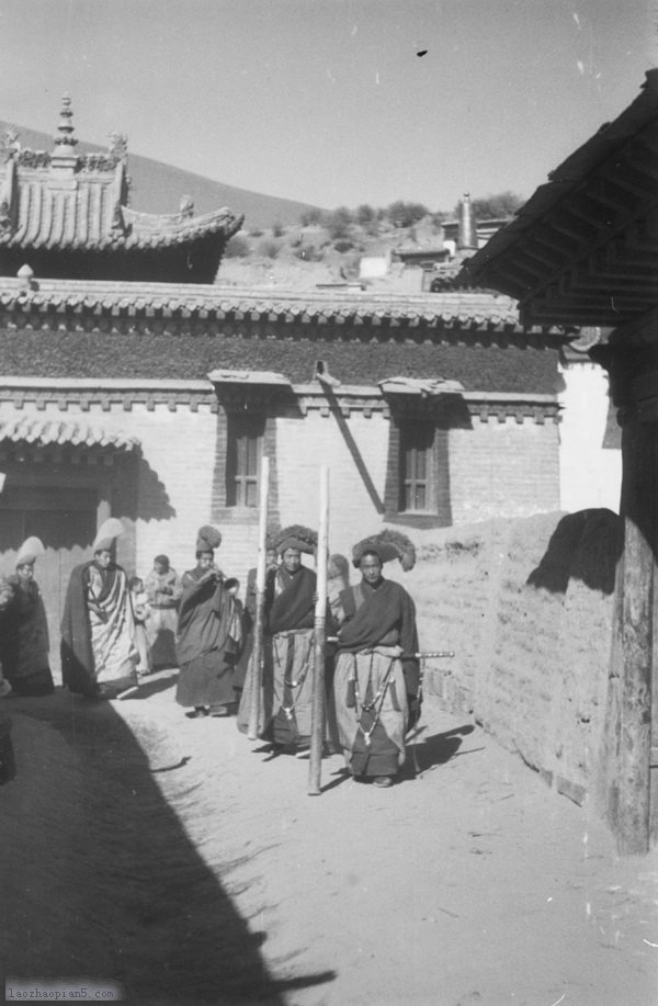 图片[9]-Old photos recorded at the site of the pilgrimage activity in Wendu Temple, Xunhua, Qinghai in 1932-China Archive