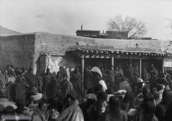 图片[5]-Old photos recorded at the site of the pilgrimage activity in Wendu Temple, Xunhua, Qinghai in 1932-China Archive