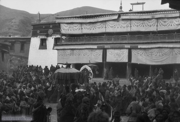图片[2]-Old photos recorded at the site of the pilgrimage activity in Wendu Temple, Xunhua, Qinghai in 1932-China Archive
