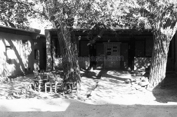 图片[2]-The old photos of Dunhuang, Gansu in 1943. The scenery of Mogao Grottoes in Dunhuang 80 years ago-China Archive