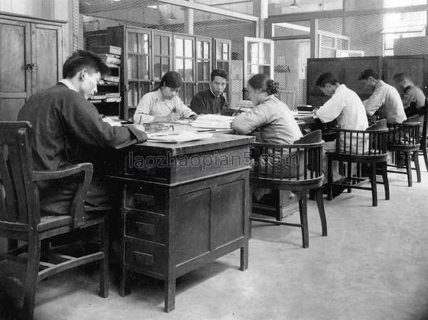 图片[2]-The whole process of Shanghai Shizhao Newspaper House from writing and typesetting to publishing newspapers in the 1930s-China Archive